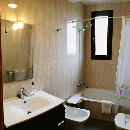 El Faro Aparthotel 3*