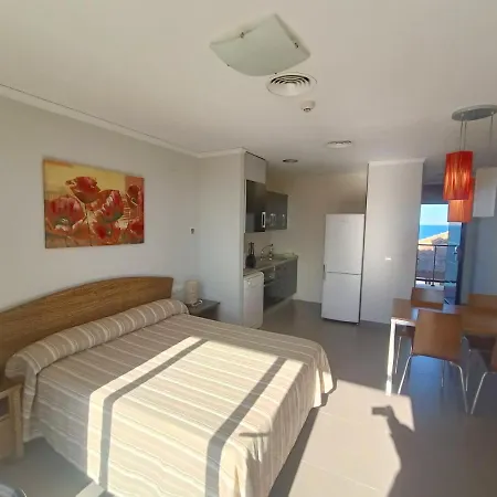 Apartmanhotel El Faro 3*