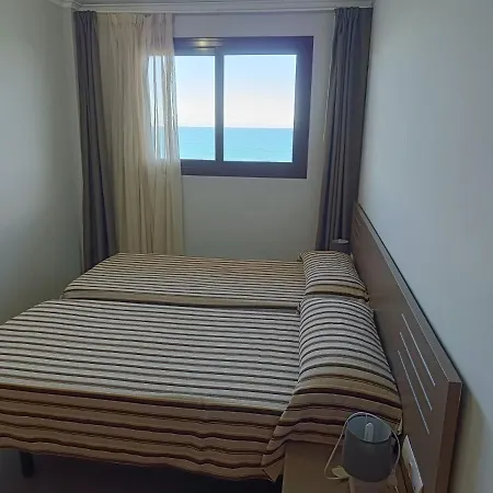 El Faro Apartahotel 3*
