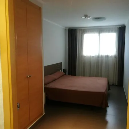 Apartahotel El Faro 3*