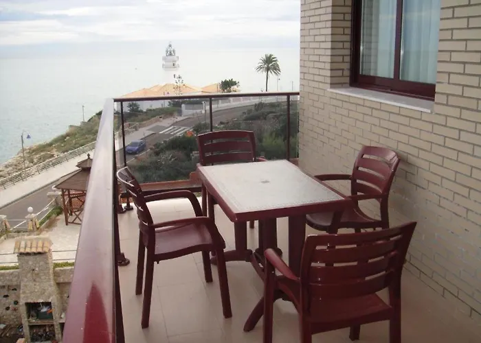 El Faro Aparthotel
